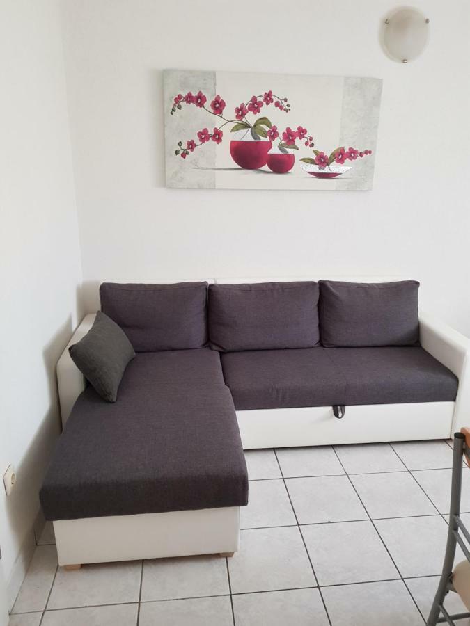 Centar - Mirjana * Makarska